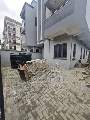 4bdrm Duplex in Lekki Phase 1 for sale