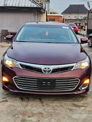 Toyota Avalon XLE Premium 4dr Sedan (3.5L 6cyl 6A) 2015 Burgundy