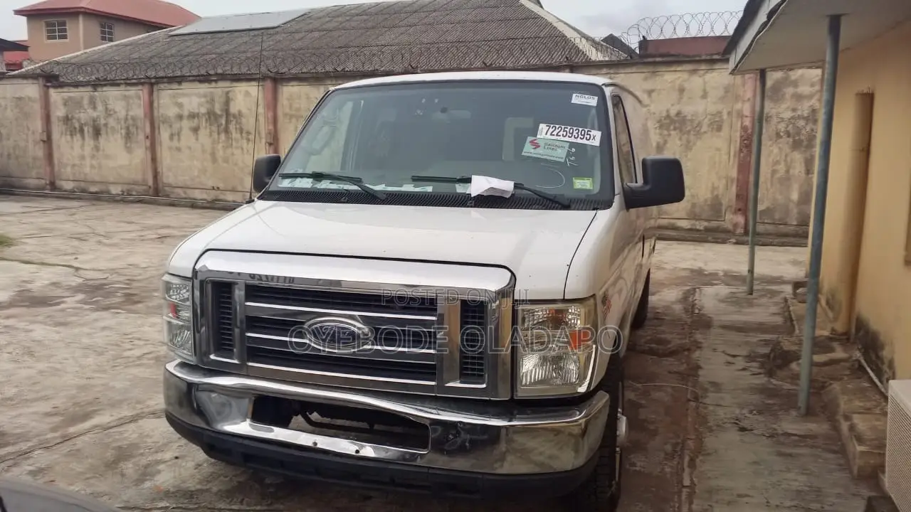 Ford E250 2013 White