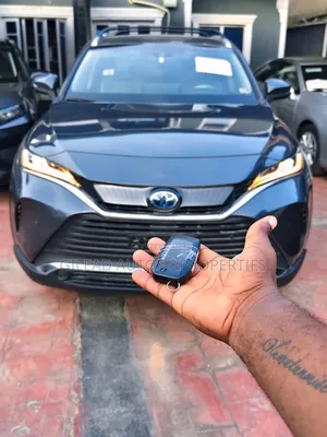 Toyota Venza XLE 2022 Gray