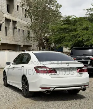 Honda Accord Sport 4dr Sedan FWD (2.4L 4cyl 2A) 2016 White