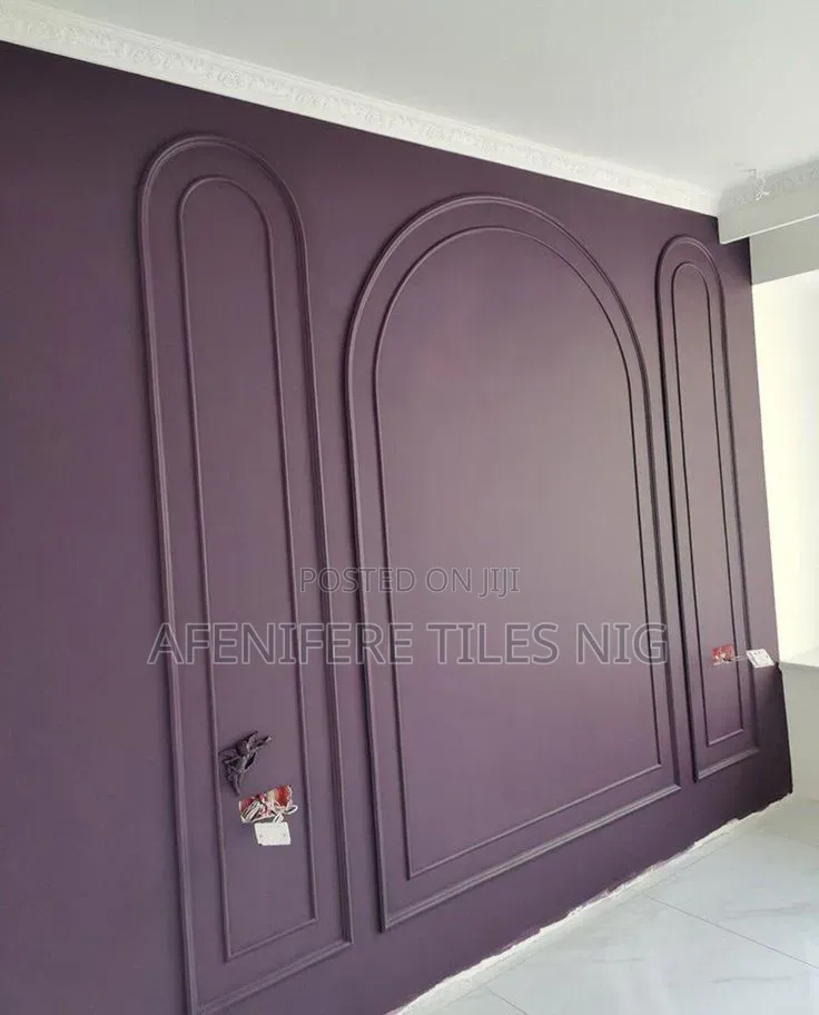 Curve Wainscoting Design