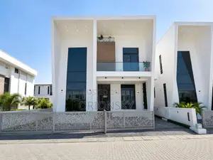 5bdrm Duplex in Lekki for sale