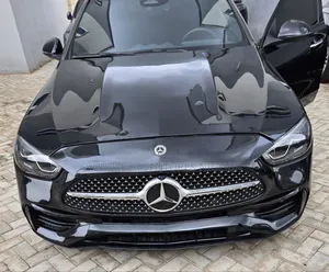 Mercedes-Benz C300 2024 Black