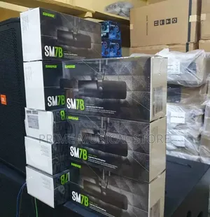 Shure Sm7b Dynamic Studio Microphone
