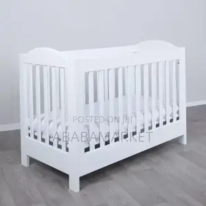 Luxurious Baby Cot