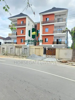 4bdrm Apartment in Lekeside, Ikeja GRA for sale