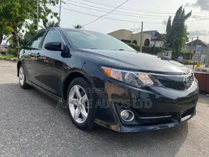 Toyota Camry SE 4dr Sedan (2.5L 4cyl 6A) 2013 Black