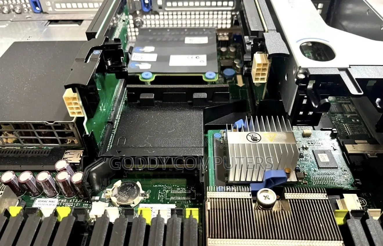 Server Dell PowerEdge R730 32GB Intel Xeon HDD 1T