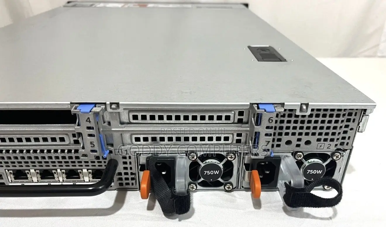 Server Dell PowerEdge R730 32GB Intel Xeon HDD 1T
