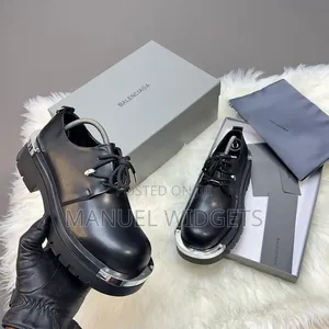 Balenciaga Corporate Shoes – Premium Quality