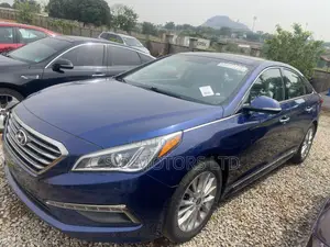 Hyundai Sonata Limited 4dr Sedan (2.4L 4cyl 6A) 2015 Blue