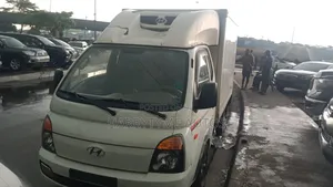 Hyundai Aero 2014 White