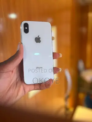 Apple iPhone X 64 GB White