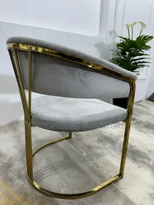 Luxe Velvet Chair