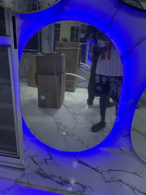 Multiple Lights Mirror
