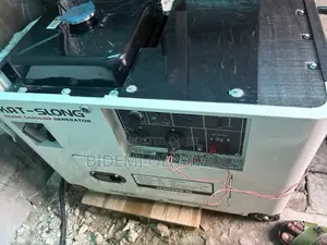 Kat Sl10000w-se 10kva Soundproof Generator – Neatly Used