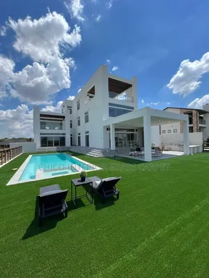 Synthetic Quality Turf