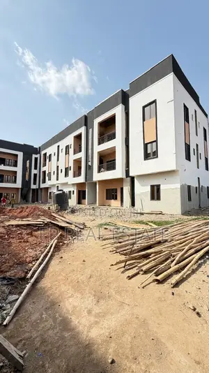 3bdrm Apartment in Kaura for sale