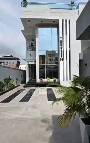 5bdrm Duplex in In Estate, Lekki Phase 1 for sale