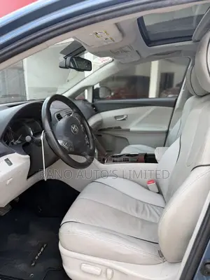 Toyota Venza AWD 2010