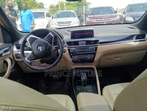BMW X1 sDrive28i FWD 2020 Black