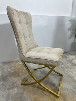 Versailles Tufted Chair