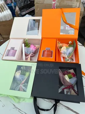 3 in 1 Diffuser and Flower Gift Package