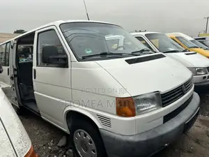 Volkswagen Transporter 2005 White
