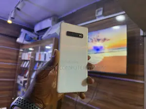 Samsung Galaxy S10 Plus 128 GB Silver