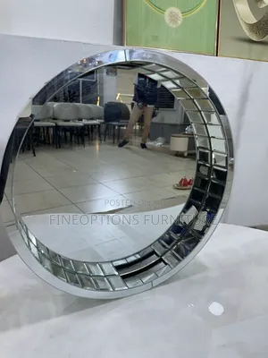 The Prism Ring Mirror