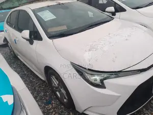 Toyota Corolla 2021 White