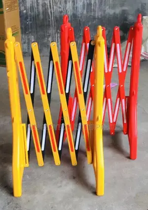Expandable Safety Barricade