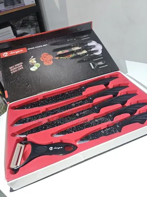 Knife Set ( 5 Sets With a Peeler