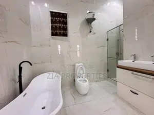 4bdrm Duplex in Agungi for rent
