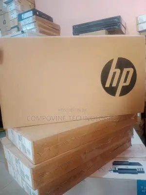 New Laptop HP 250 G10 4GB Intel Core i3 SSD 256GB
