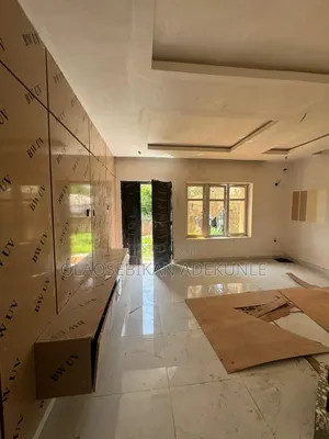 2bdrm Duplex in Alalubosa Gra for rent
