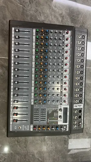 Yamaha 12 Channels Powered Mixer