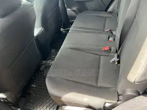 Toyota RAV4 LE 4dr SUV AWD (2.5L 4cyl 6A) 2015 Gray