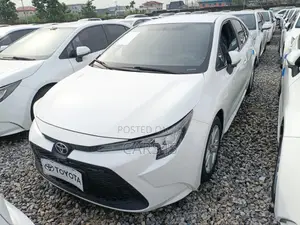 Toyota Corolla 2021 White