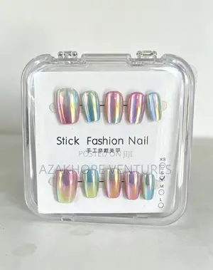 Stick Fashion Nails