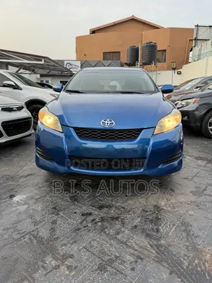 Toyota Matrix S Hatchback FWD (2.4L 4cyl 5A) 2010 Blue