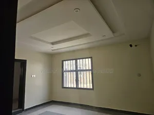 4bdrm Duplex in Marafa Estate for rent