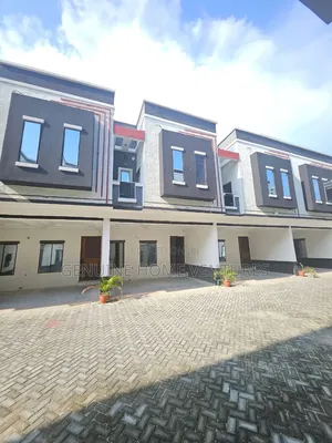 4bdrm House in Orchid Hotel Road, Chevron for sale