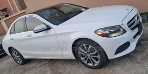 Mercedes-Benz C300 Sport 4Matic Sedan AWD (2.0L 4cyll 7A) 2016 White