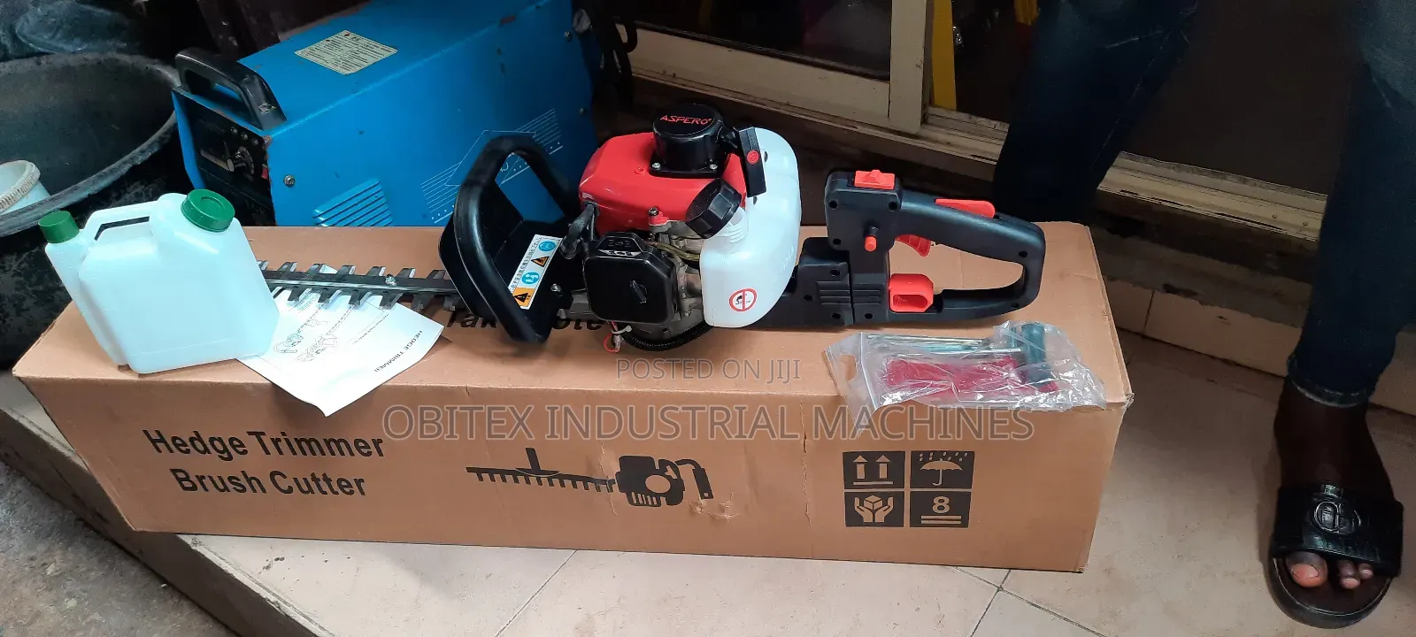 Petrol Flower Trimmer Machine