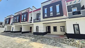 2bdrm Apartment in Lekki Phase 2 for sale