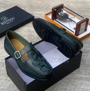 Green Color Leather Men Sandals Shoe