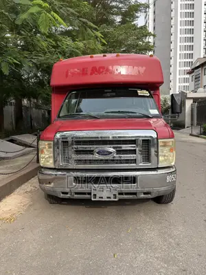 Ford E450 2010 Red