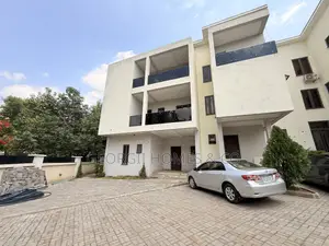 6bdrm Townhouse/Terrace in Maitama for sale